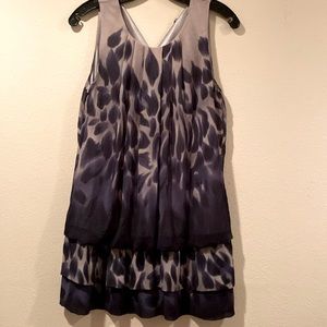 Women’s Medium Sleevelwss Blouse